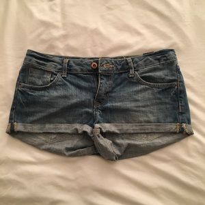 Light wash, cuffed jean shorts